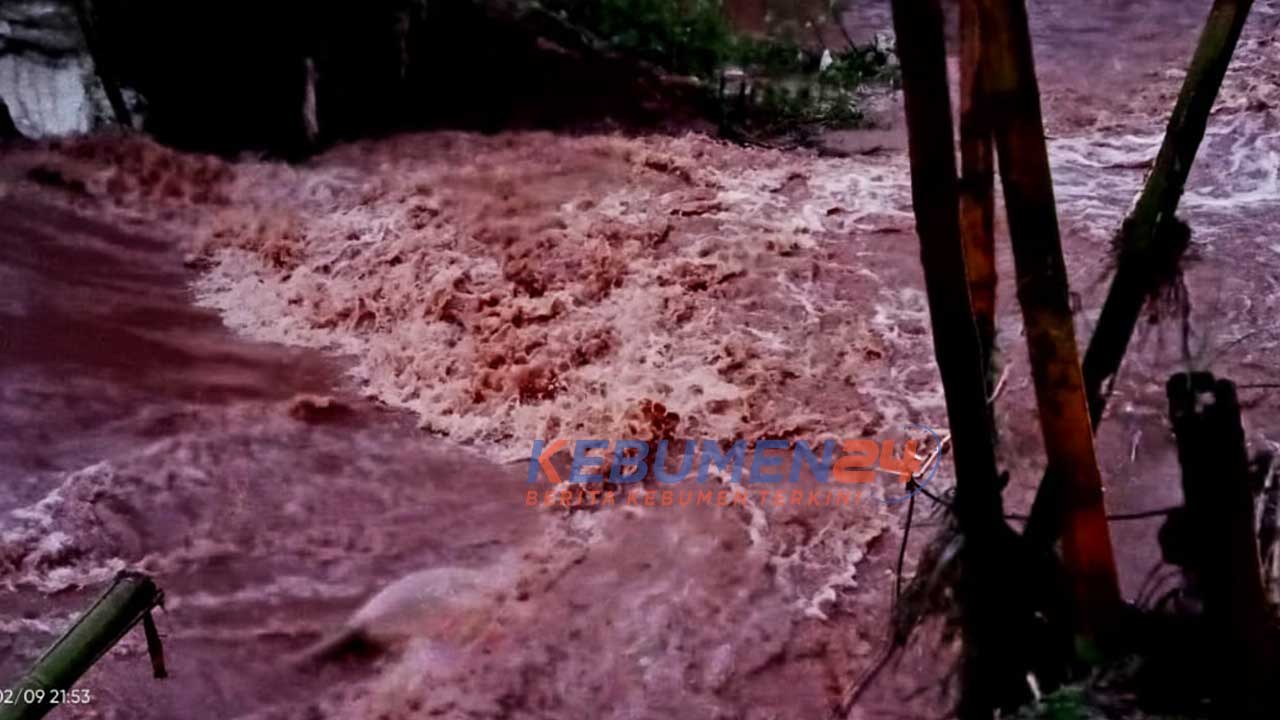 Banjir di sejumlah desa di Kebumen pada Selasa (9/2/2021) malam.