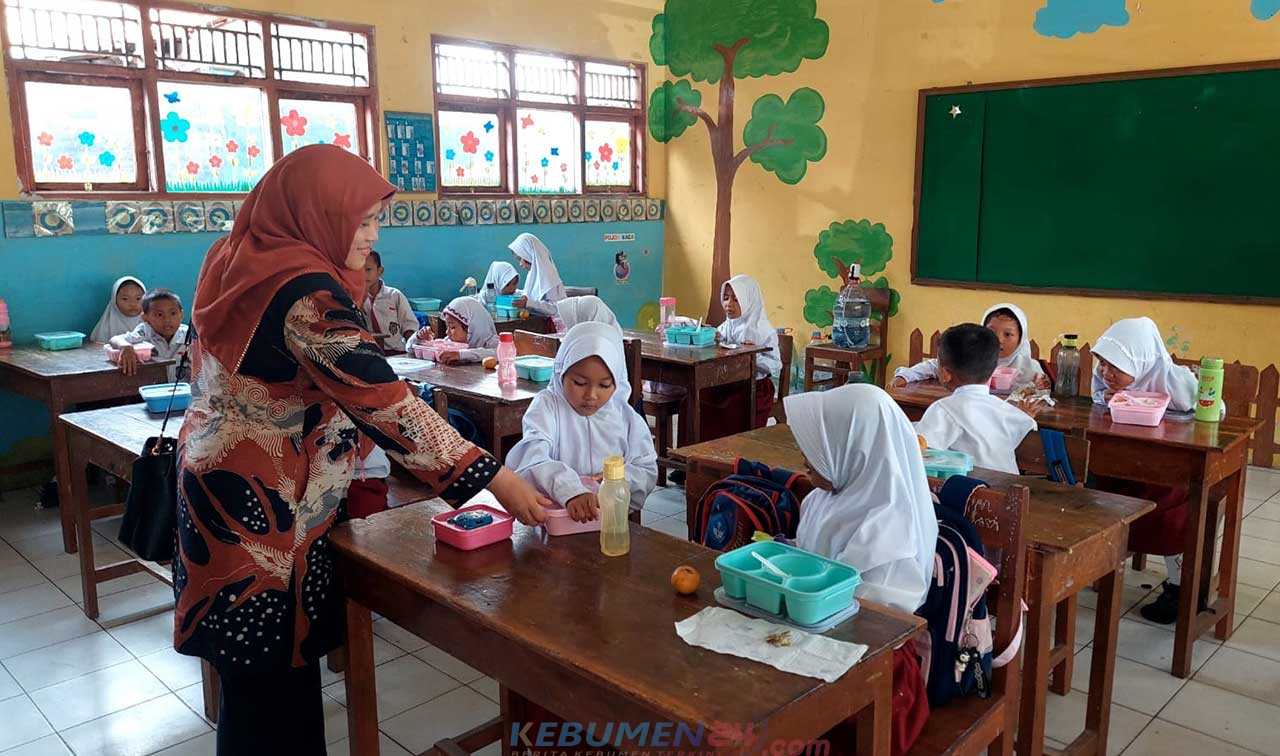 Uji coba program makan siang gratis di Kebumen